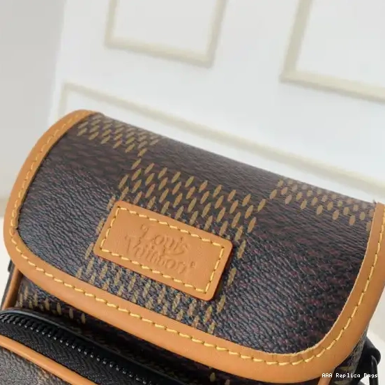 Aaa replica bags MESSENGER AMAZONE VUITTON LOUIS NANO 0509